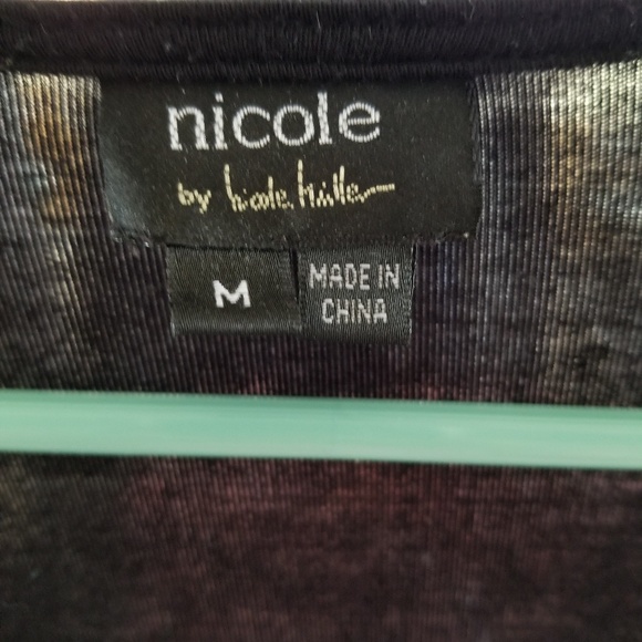 Blouse - Picture 2 of 4